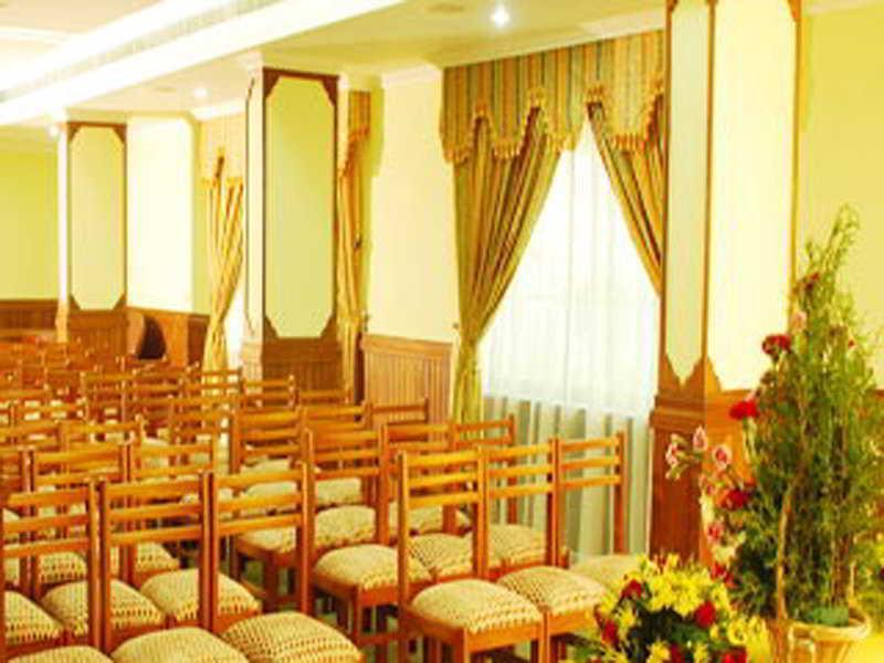 Grand Seasons Hotel Kochi Exterior foto